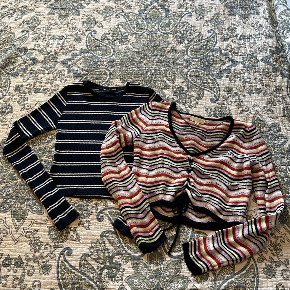 Brandy Melville LA Hearts Striped Long Sleeve Crop Tops Small